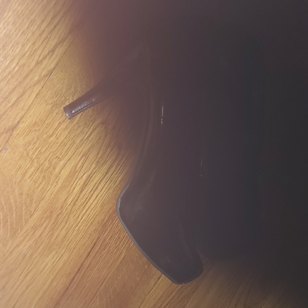 Sleek Black Women's Heels - Picture 9 of 12